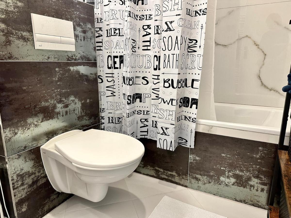 Oskar Wilde Appartement Stará ľubovňa Buitenkant foto
